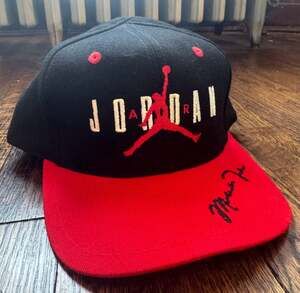 VTG ‘90s Nike Air Jordan Jumpman Wool Snapback Hat w/ Sig. (Missing Top Button)